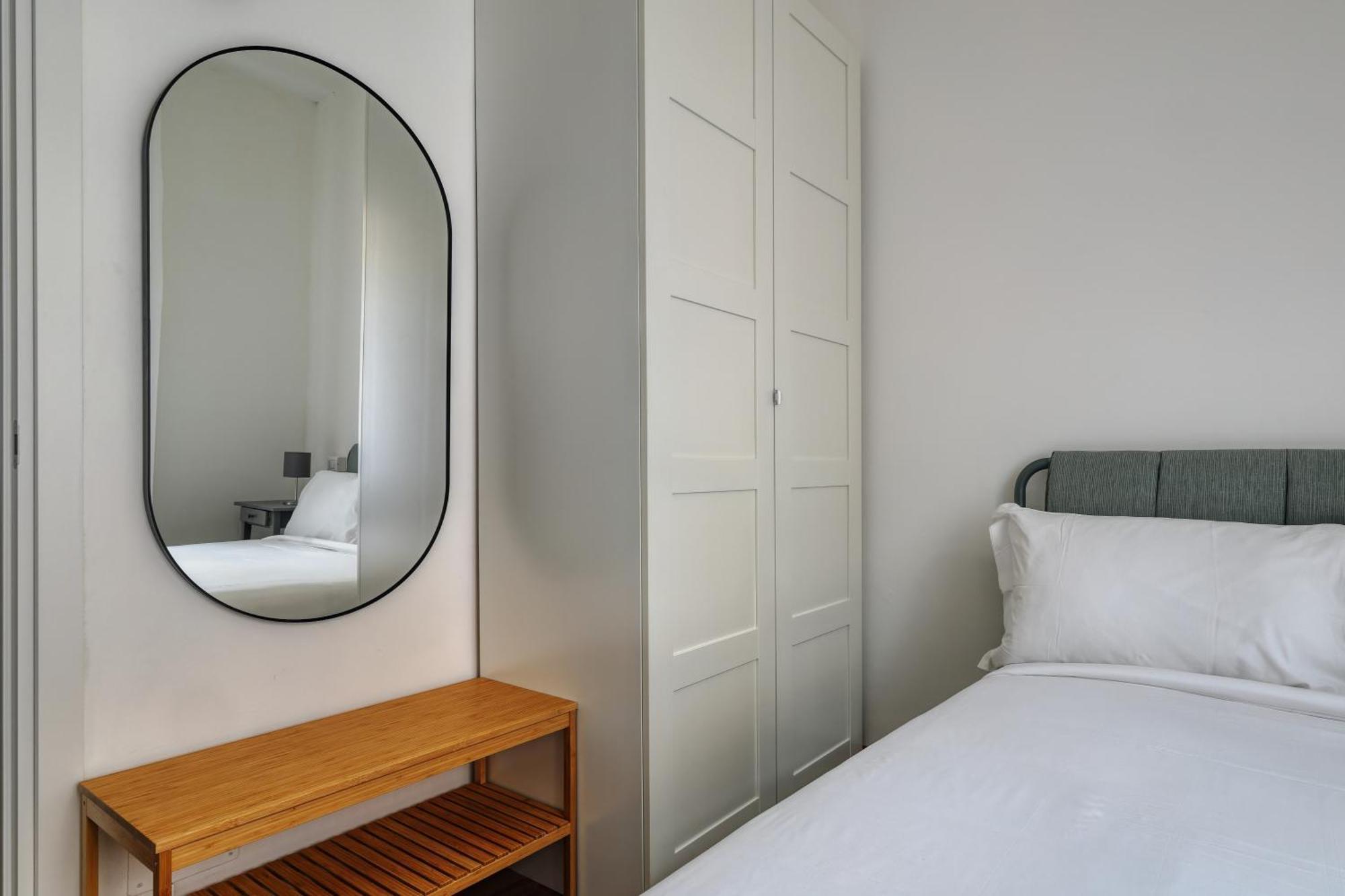 Joivy Chic 3-Bed Flat Near Colonne Di San Lorenzo Milano Eksteriør billede