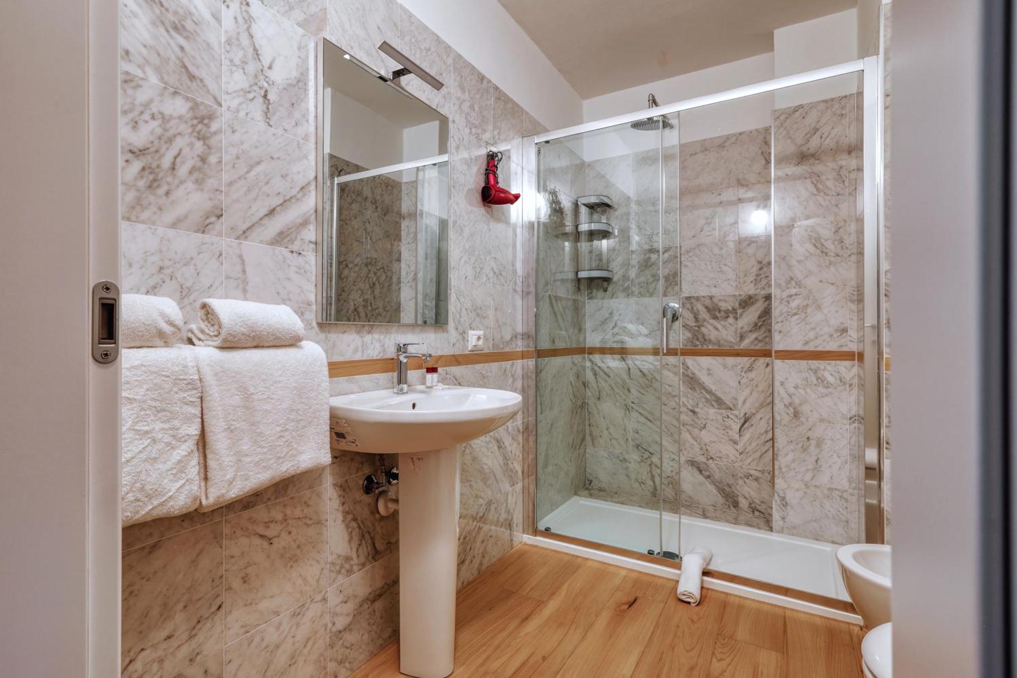 Joivy Chic 3-Bed Flat Near Colonne Di San Lorenzo Milano Eksteriør billede